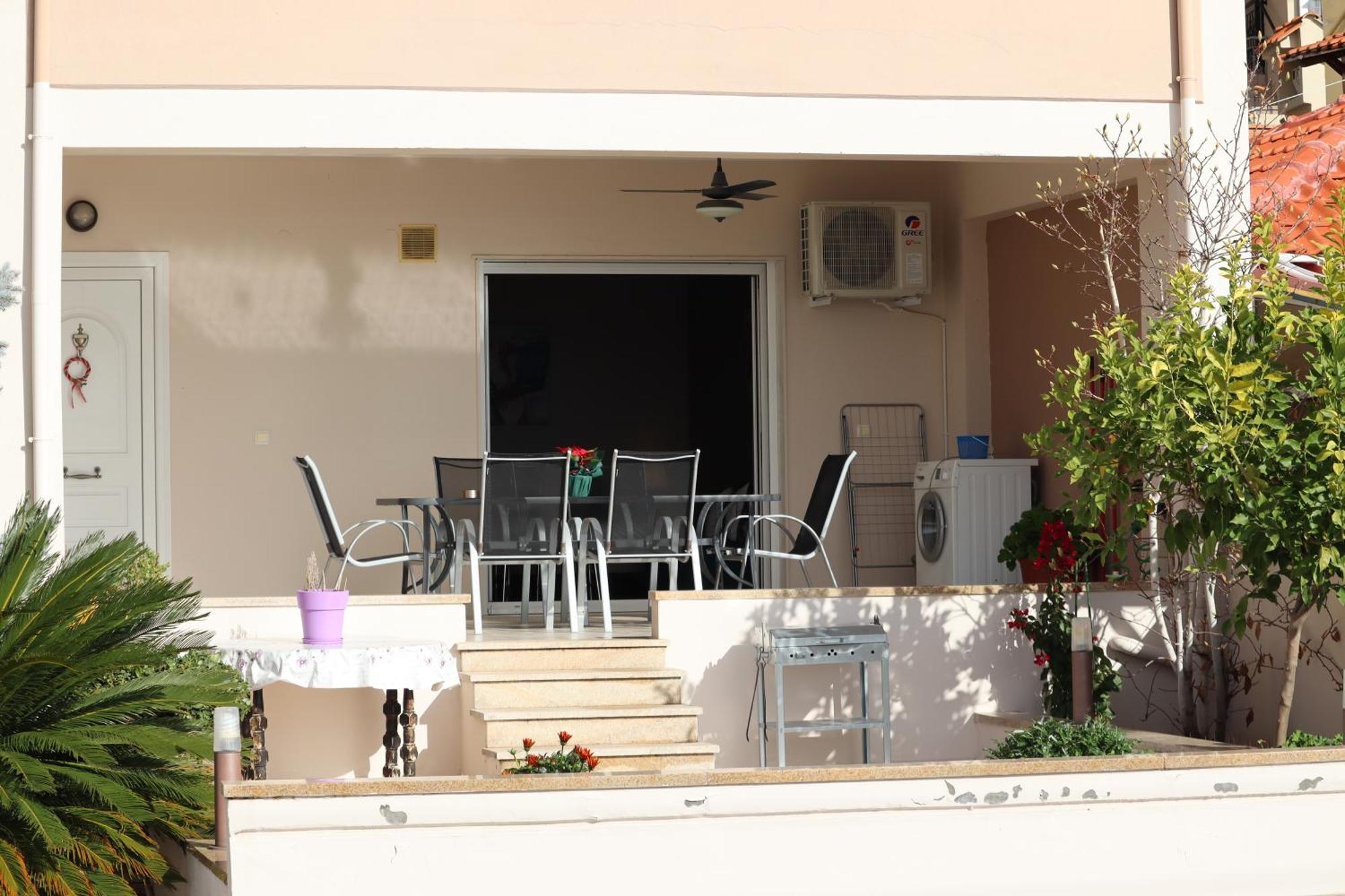 Lovely Studio With Beautiful Garden Kavála Exterior photo